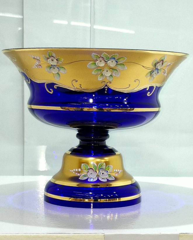 میوه خوری سایز کوچک کریستال طلاکوب با گل برجسته اگرمن (آبی کاربنی)